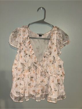 American Eagle Floral Chiffon Ruffle Blouse - Women's Size Medium